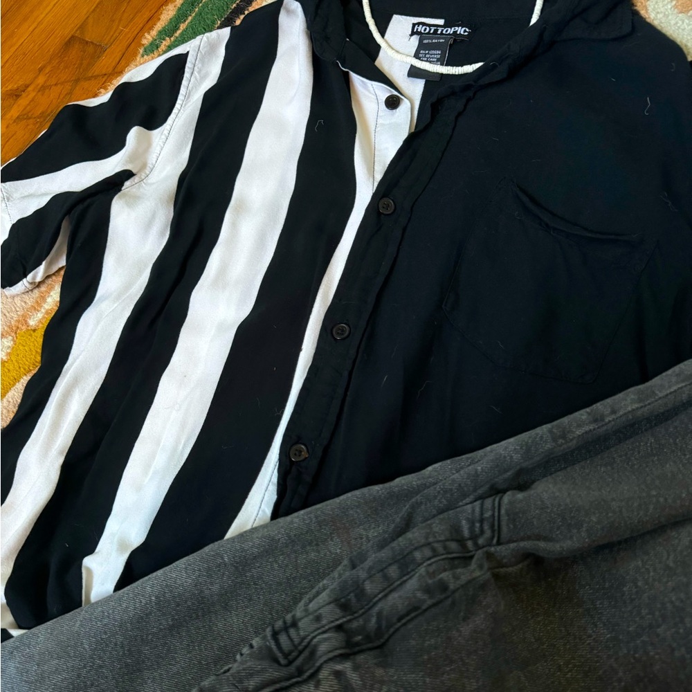 black and white button-up shirt